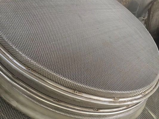 La machine circulaire rotatoire d'écran de vibration saupoudrent le revêtement tamisant la machine