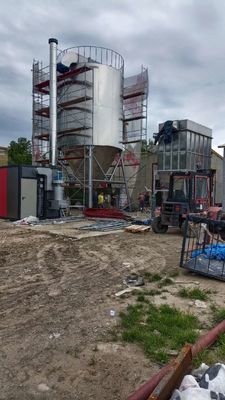 Dessiccateur centrifuge adapté aux besoins du client de jet pour la céramique chauffée par la vapeur/l'électricité